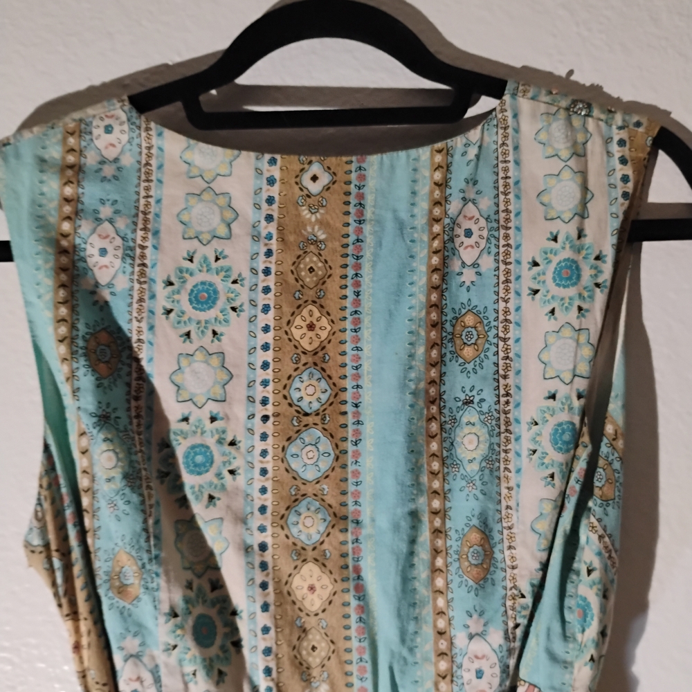 Elegant Paisley Midi Dress in Blue and Cream - Picture 5 of 5